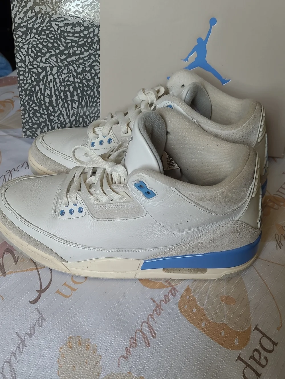 Jordan Men's White & Light Blue Low-Top Sneakers